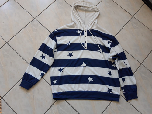 Gestreiftes shirt mit langem - gestreiftes,