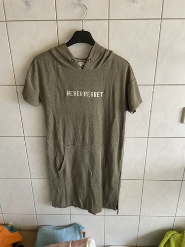 Langes shirt mit kapuze - t-shirt,